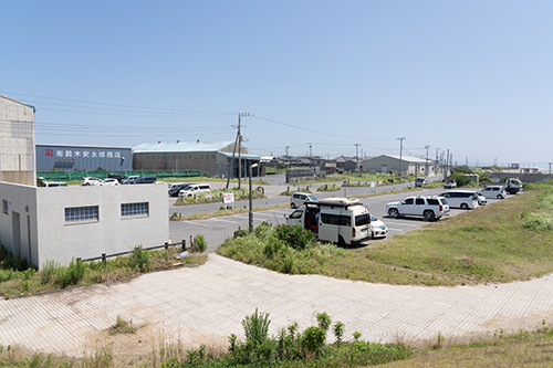 矢指ヶ浦海水浴場の無料駐車場の画像