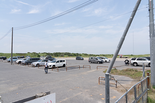 作田海水浴場の有料駐車場の画像
