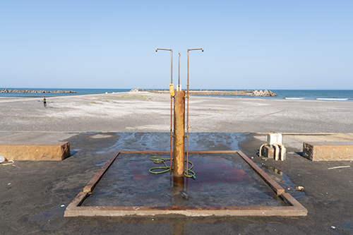 一宮海水浴場の駐車場にあるシャワーの画像