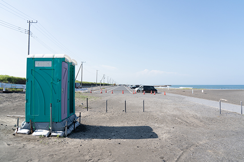 一宮海水浴場の簡易トイレの画像